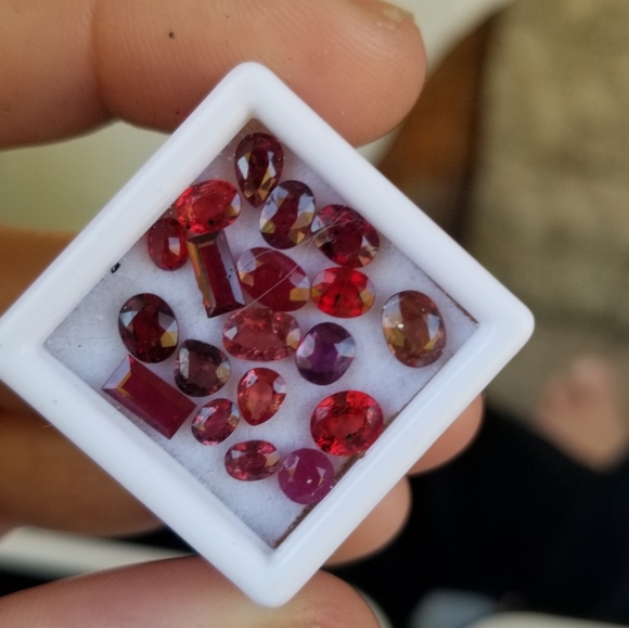 Unheated and heat only loose rubies - Picture 8 of 8